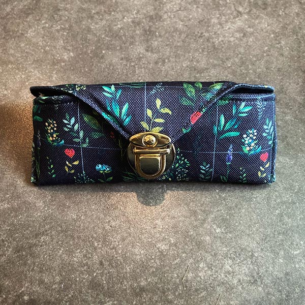 FLORAL CHECKS EYE GLASS COVER