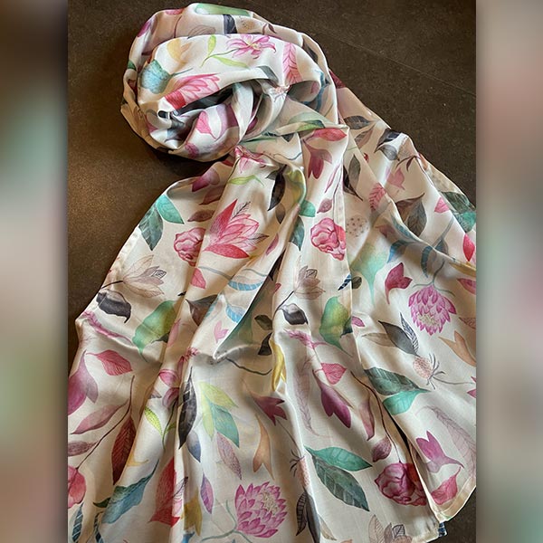 FLORAL OASIS SCARF - IVORY
