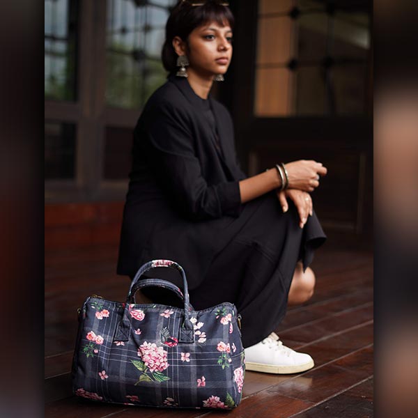 HYDRANGEAS & BUTTERFLY DUFFLE BAG